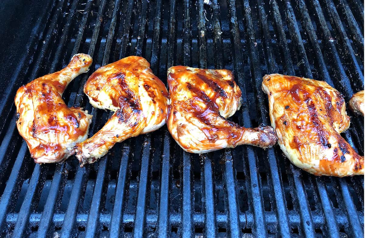 Master Grilling Chicken Thighs & Legs: Juicy, Crispy Perfection
